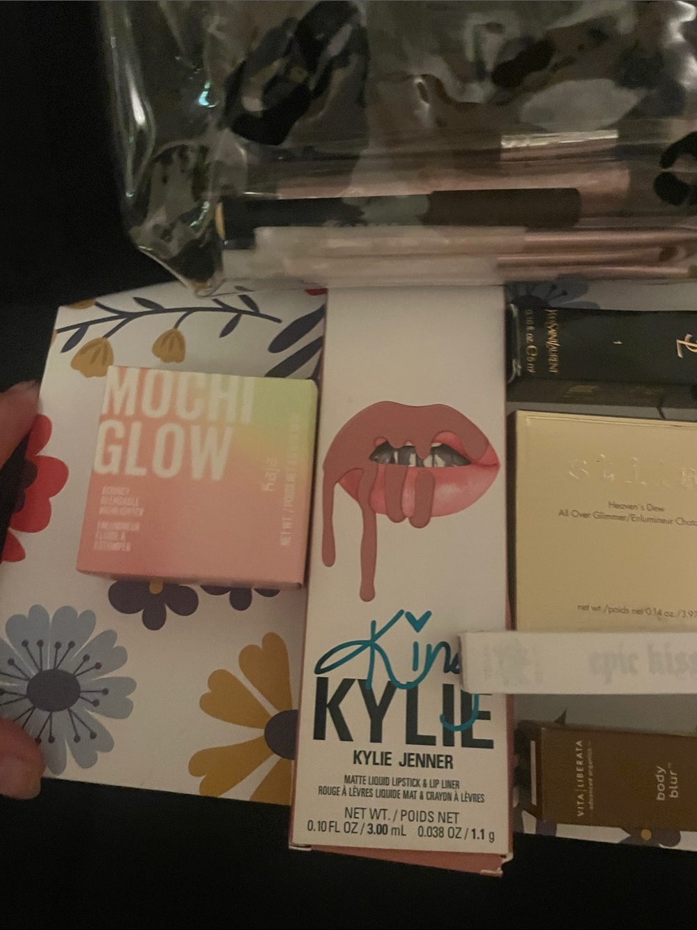 Cosmetic goodie bag with tote bag lot - Picture 4 of 17
